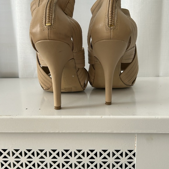 BCBG beige leather strap sandals, one one time to one event. Size 8 1/2. - Picture 3 of 3